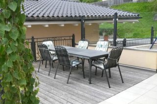12_haus_schwarzenauer_ferienwohnung_adlerhorst_terrasse.jpg